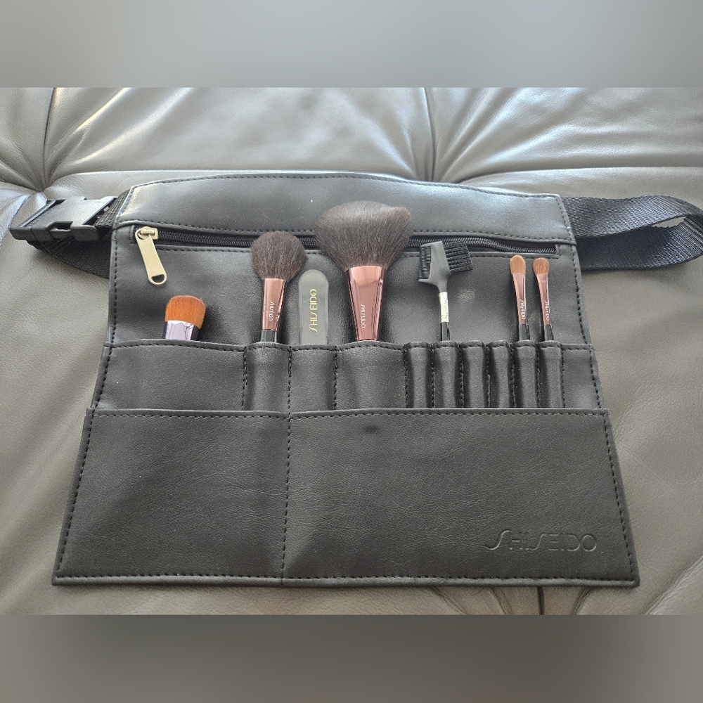 Shiseido Makeup Brush Set + Brush Belt